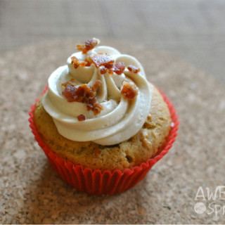 Maple Bacon Breakfast Cupcakes