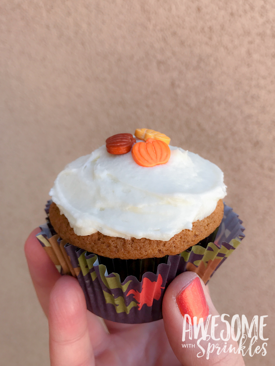 Pumpkin Spice Cupcakes with Cinnamon Cream Cheese Frosting | Awesome with Sprinkles