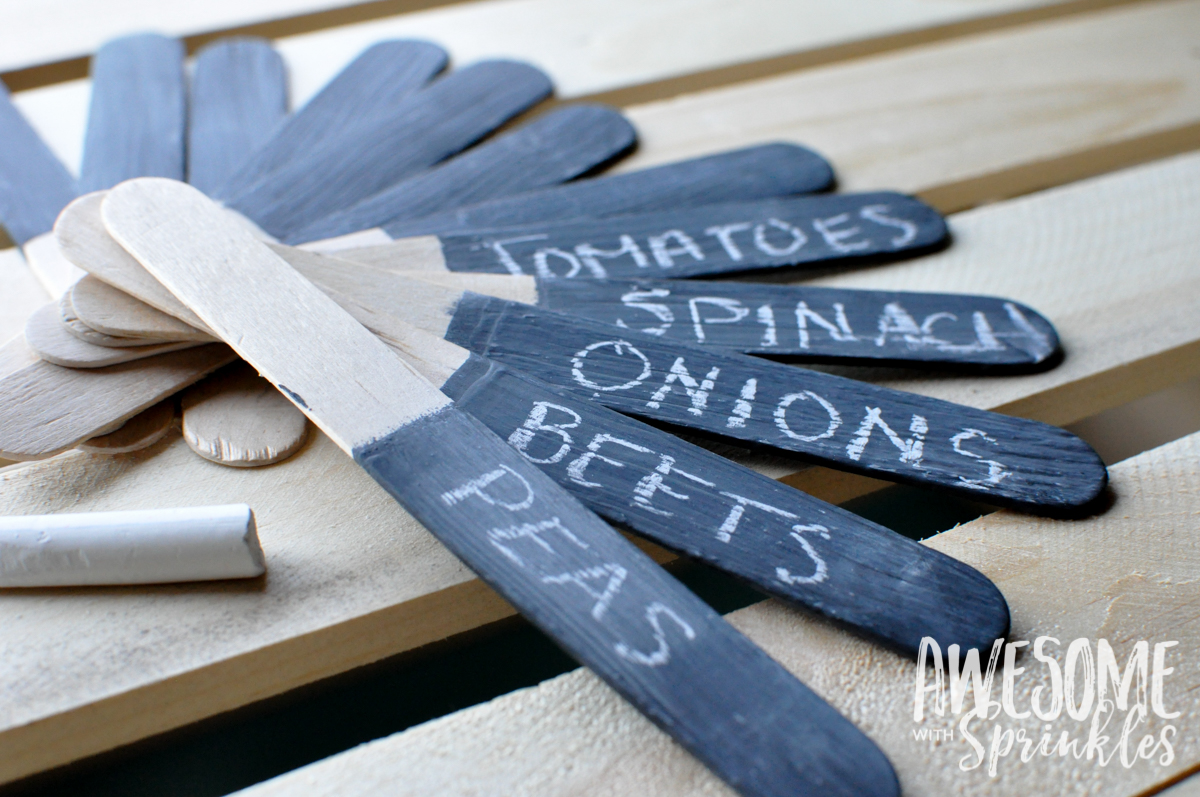 Easy and inexpensive chalkboard painted garden labels for your herb box | Awesome with Sprinkles