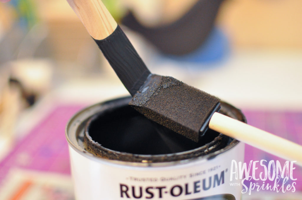 Easy and inexpensive chalkboard painted garden labels for your herb box | Awesome with Sprinkles