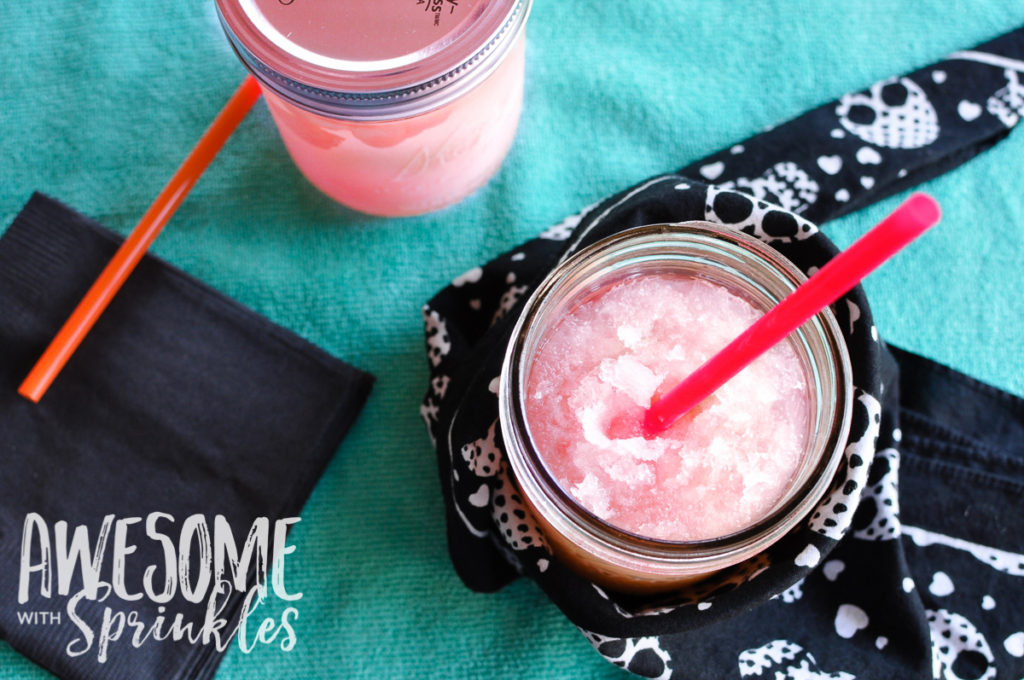 Raspberry Lime Margaritas in a Jar | Awesome with Sprinkles 5