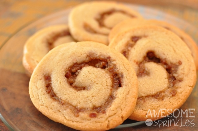 Maple Bacon Cinnamon Swirls | AwesomeWithSprinkles.com