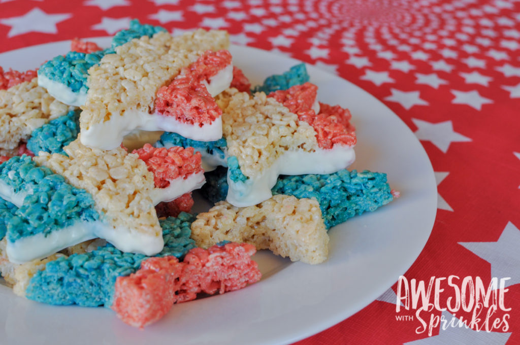 Red, White + Blue Star Crispies are easy and fun to make! Perfect for your next patriotic picnic! | Awesome with Sprinkles