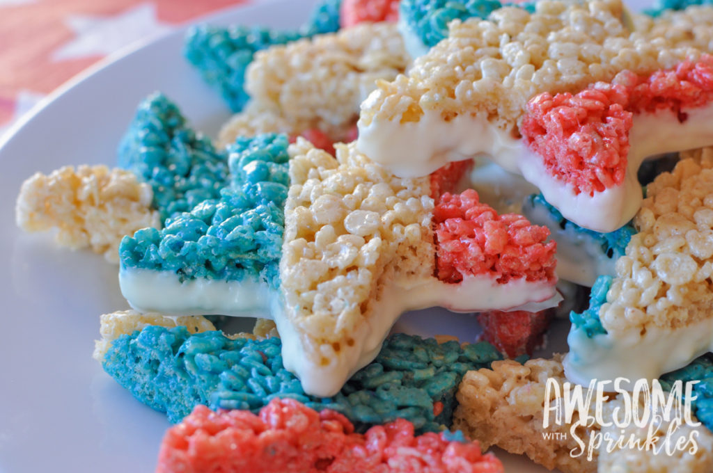 Red, White + Blue Star Crispies are easy and fun to make! Perfect for your next patriotic picnic! | Awesome with Sprinkles