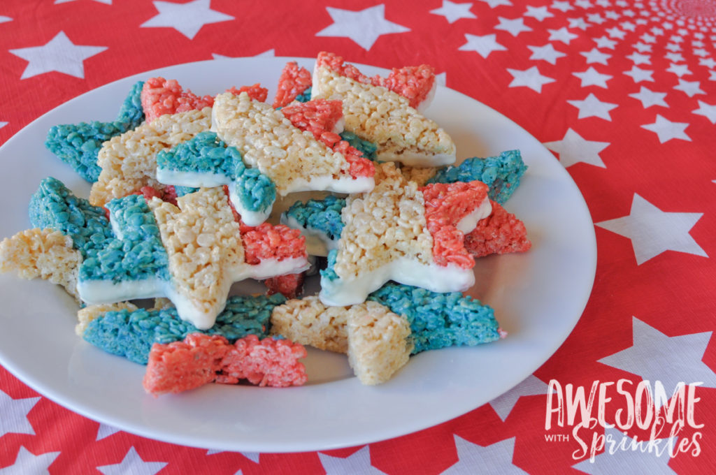 Red, White + Blue Star Crispies are easy and fun to make! Perfect for your next patriotic picnic! | Awesome with Sprinkles