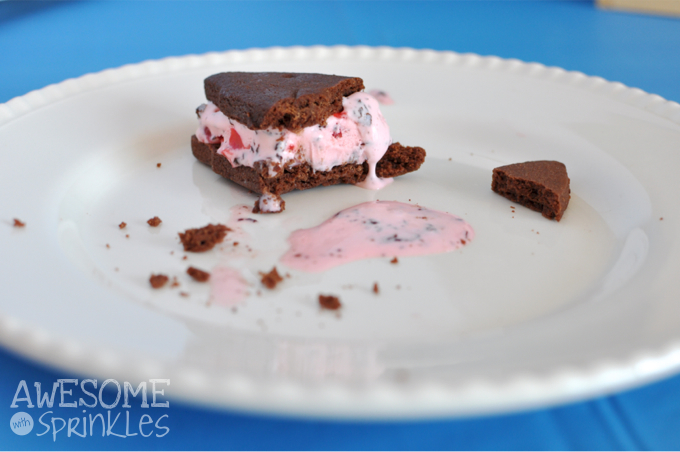 Shark Shaped Ice Cream Sandies | Awesome with Sprinkles