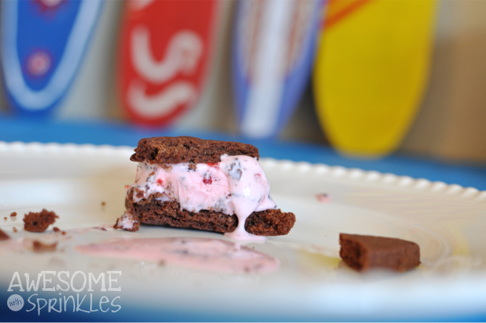 Shark Shaped Ice Cream Sandies | Awesome with Sprinkles