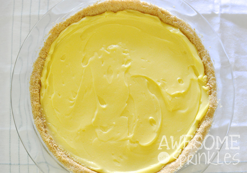 Quick and Easy Crushed Cookie Pie Crust - Awesome with Sprinkles