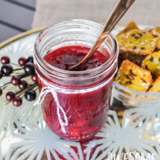 Homemade Apple Cranberry Sauce