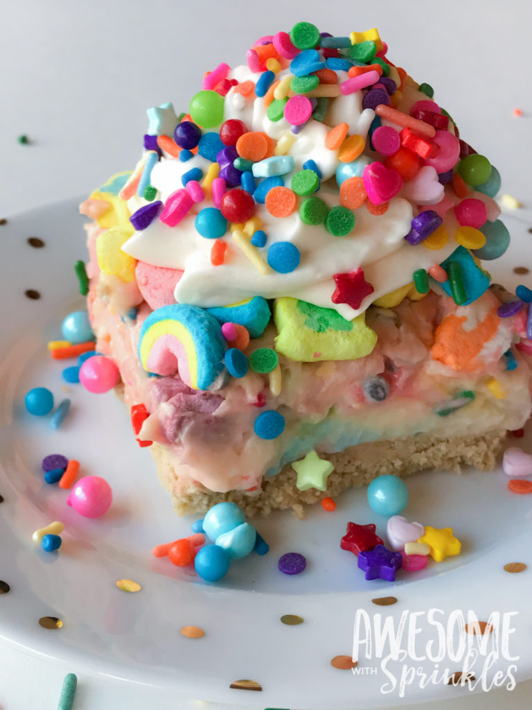 No-Bake Rainbow Marshmallow Pudding Pie (with Lucky Charms) // by Awesome with Sprinkles 