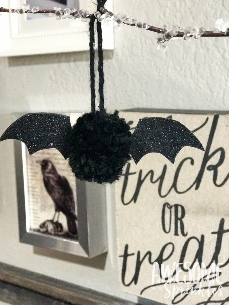 How to make pom-pom bats for Halloween | Awesome with Sprinkles