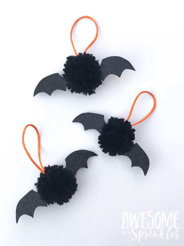 How to make pom-pom bats for Halloween | Awesome with Sprinkles