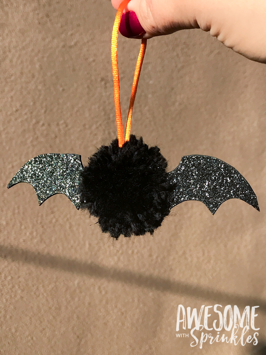 How to make pom-pom bats for Halloween | Awesome with Sprinkles