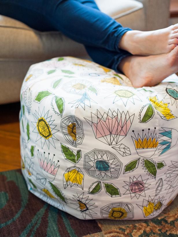 Easy DIY Decor Ideas - DIY pouf ottoman